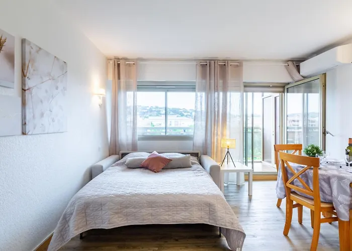 דירה Les Platanes-3 By Interhome *